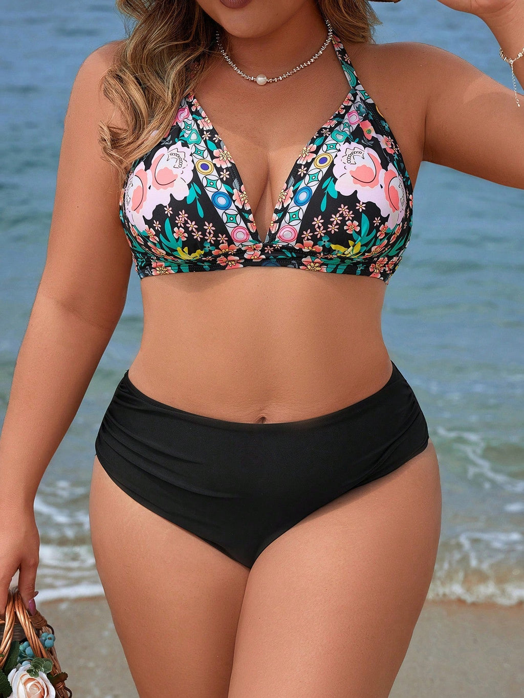 Biquíni Feminino com Estampa Floral e Cintura Alta