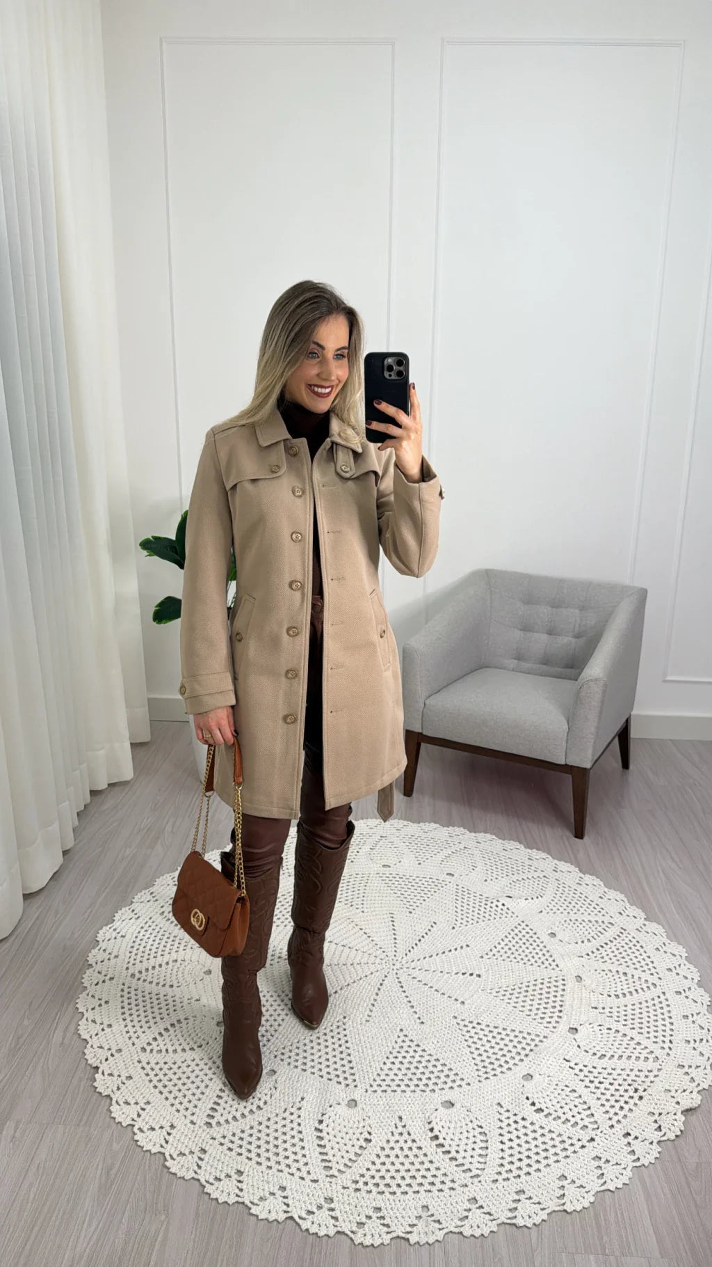 Casaco Trench Coat de Lã Batida Berlim – Elegância e Conforto