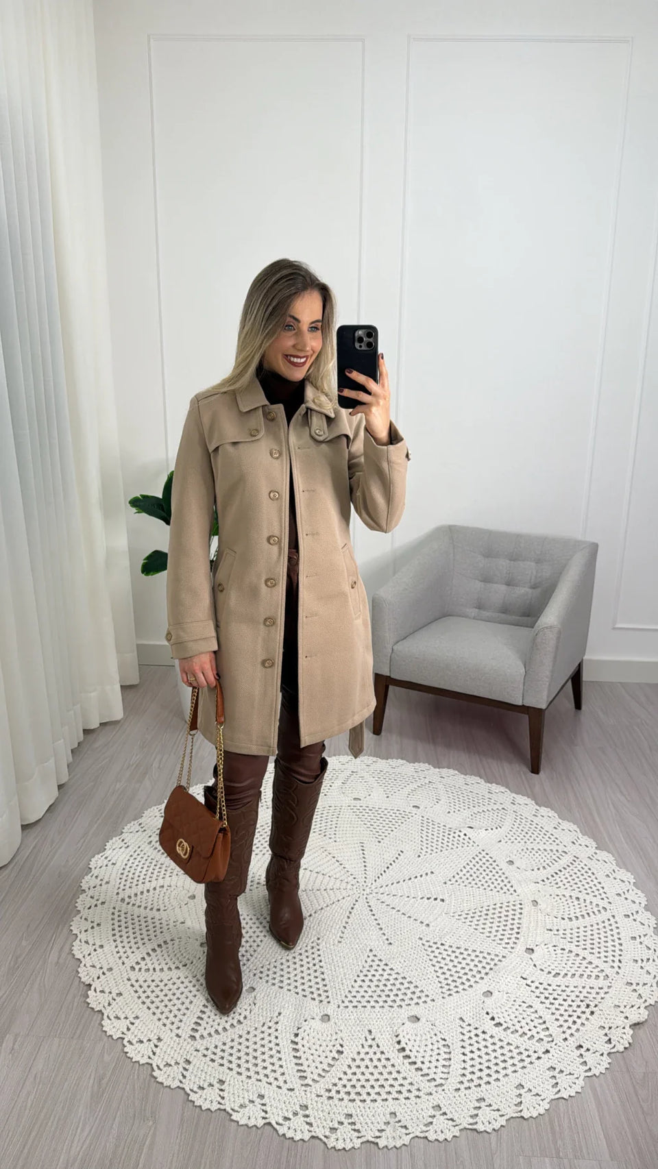 Casaco Trench Coat de Lã Batida Berlim – Elegância e Conforto