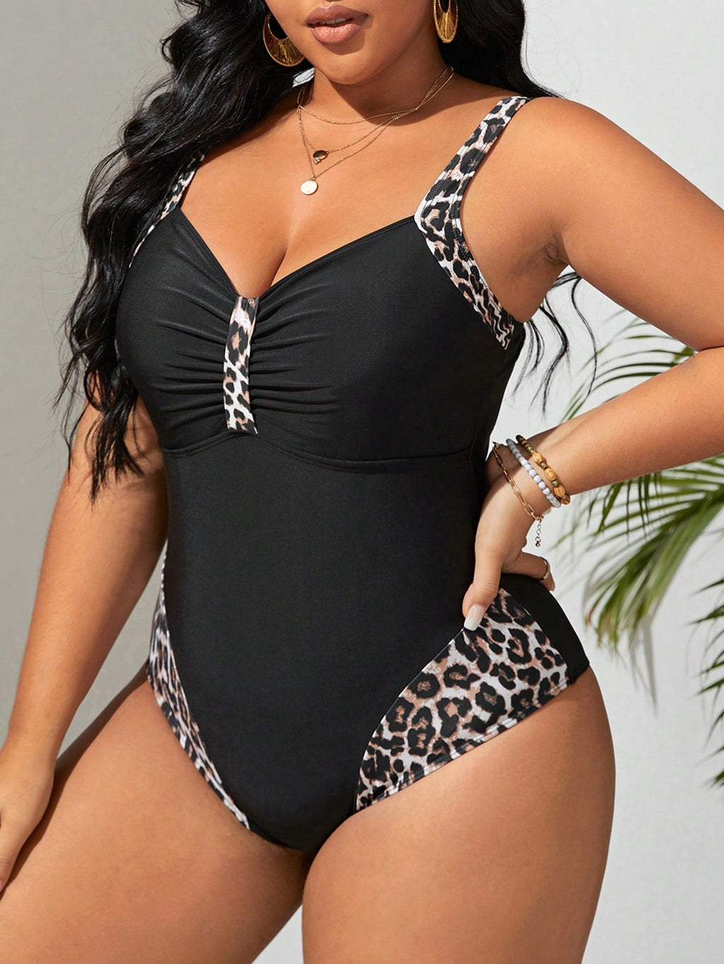 Maiô feminino com Detalhes de Leopardo