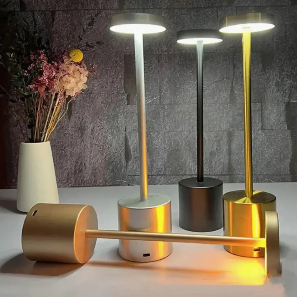 Luminária de Mesa LED Touch Recarregável USB com 3 Tons de Luz