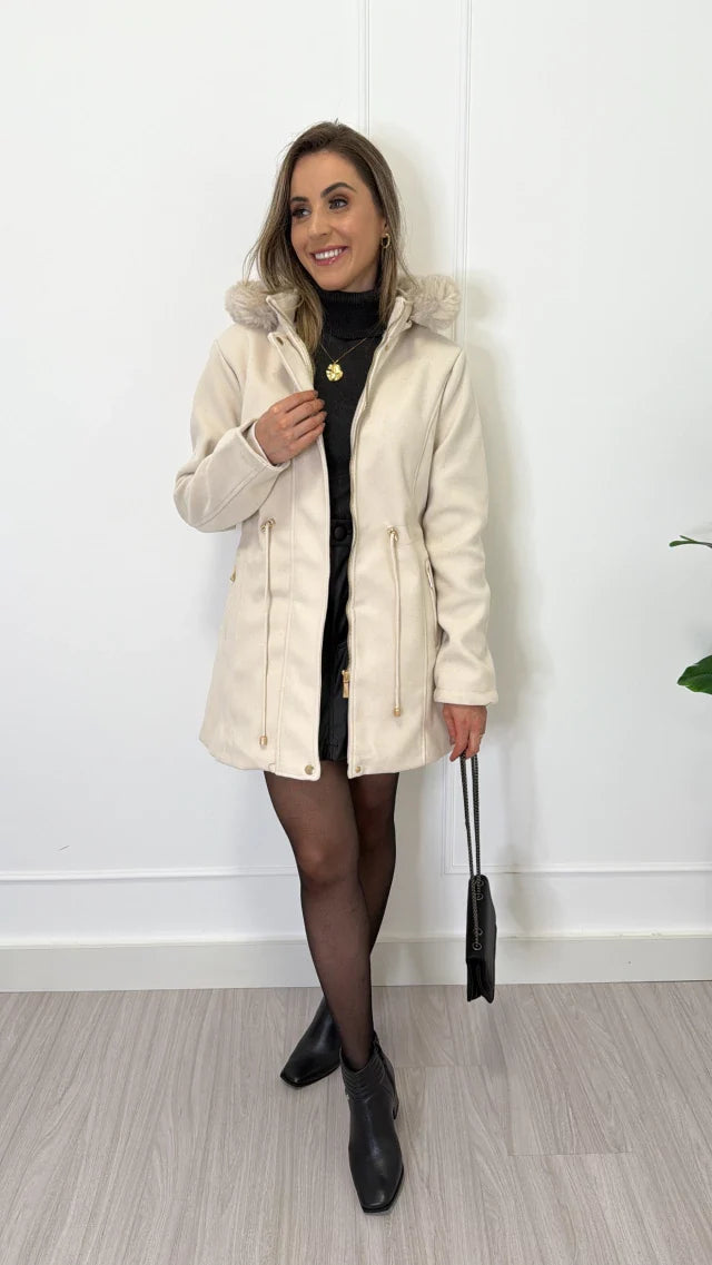 Parka de Lã Batida Suíça – Elegância e Conforto