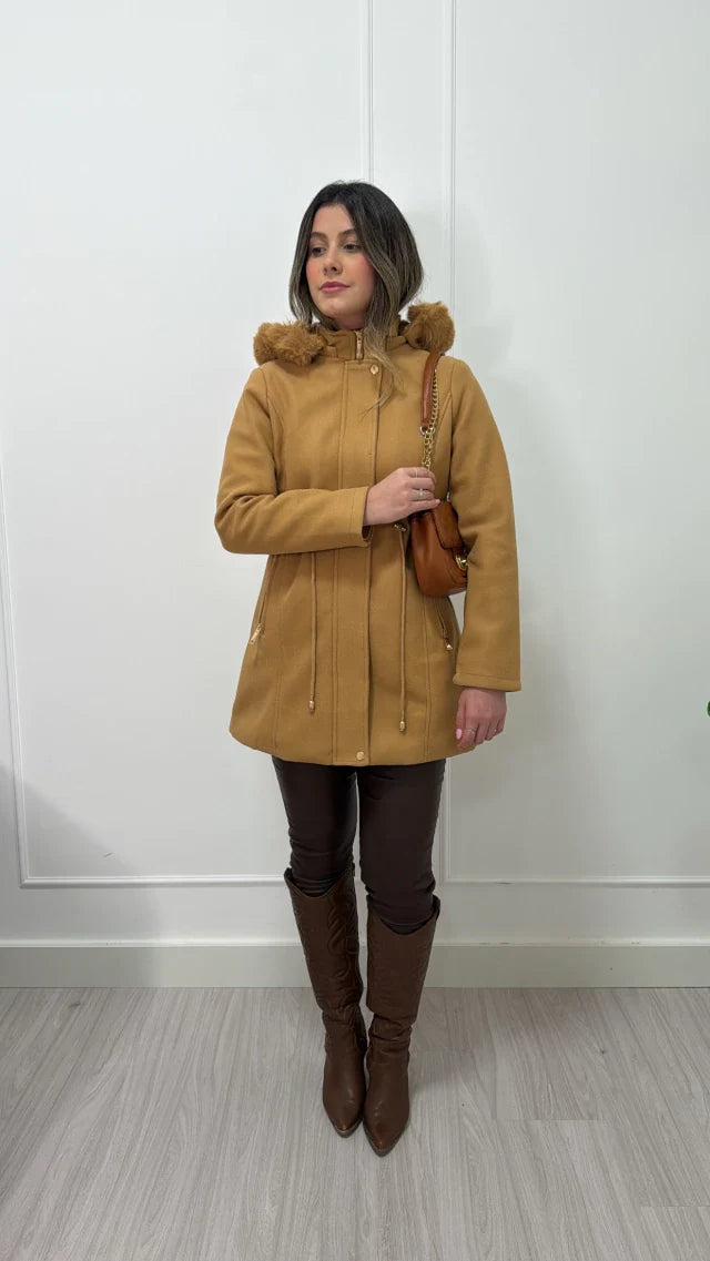 Parka de Lã Batida Suíça – Elegância e Conforto