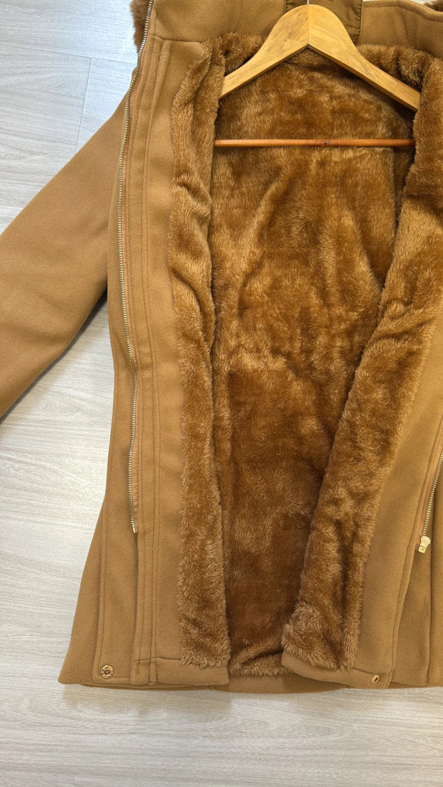 Parka de Lã Batida Suíça – Elegância e Conforto